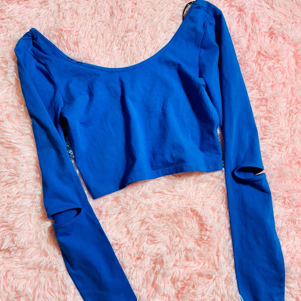 Cute Long Sleeve Crop Top